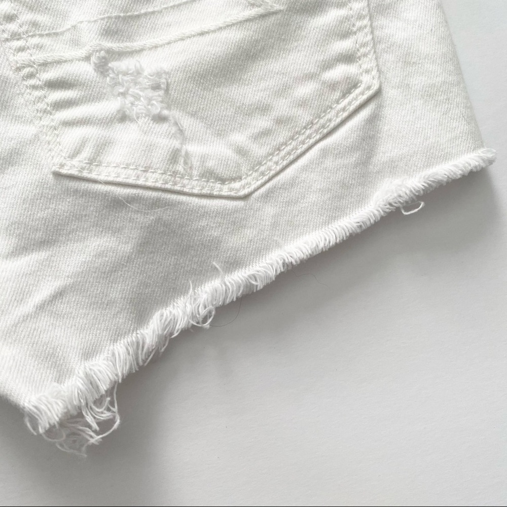 American Eagle White Ripped Jean Shorts - Picture 4 of 10